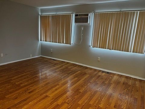 2nd image of 1771 E Woodward Heights Blvd #11284777