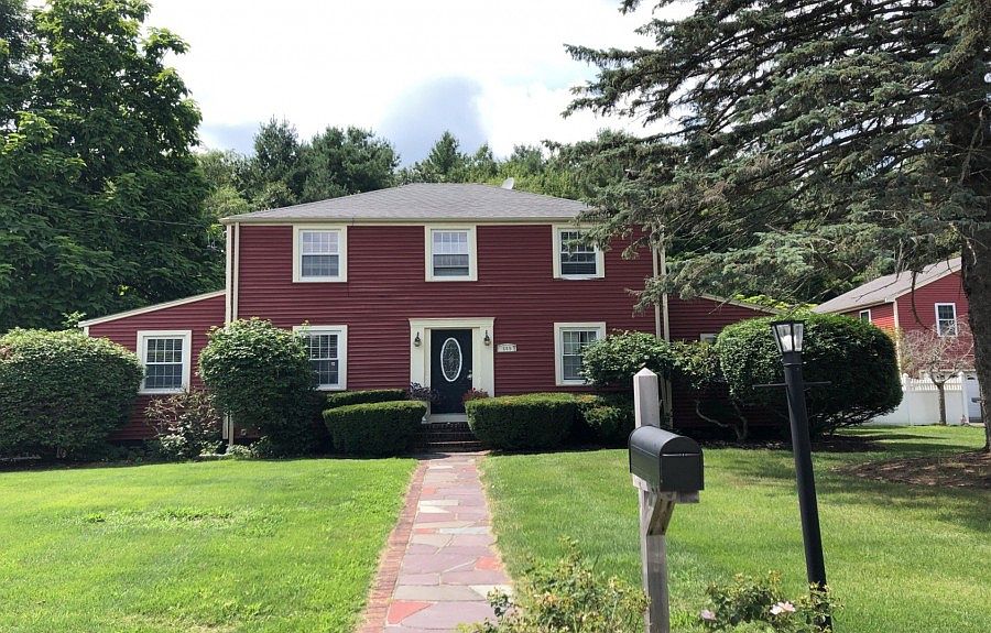 609 Salem St, Rockland, MA 02370 Zillow