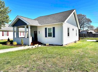 8 Crescent St, Lyman, SC 29365