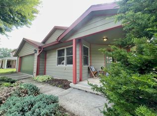 4801 W Riverbend Dr, Muncie, IN 47304