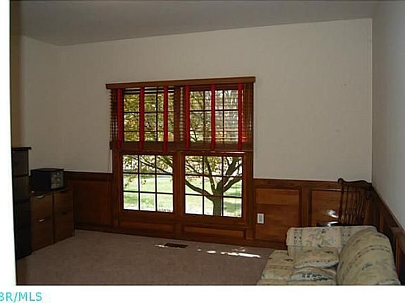 4th image of 1586 Harrison Pond Dr