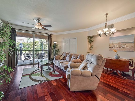 5th image of 20101 Estero Gardens Cir Unit 204
