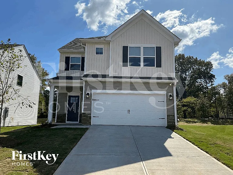 1203 Mission Hill Ln — Photo 1