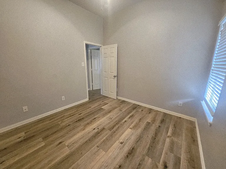 6597 Scottsdale Way — Photo 12