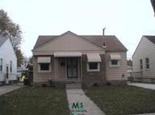23780 Rosalind Ave, Eastpointe, MI 48021