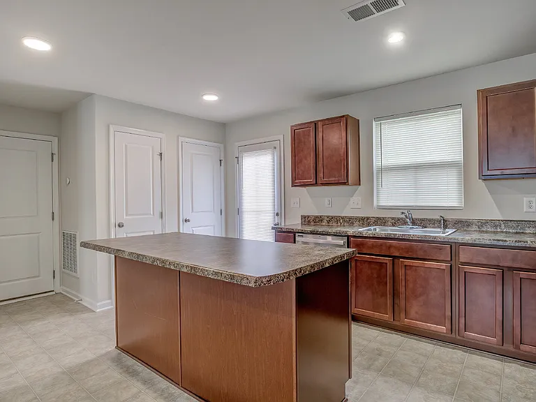 1026 Bent Willow Dr — Photo 13