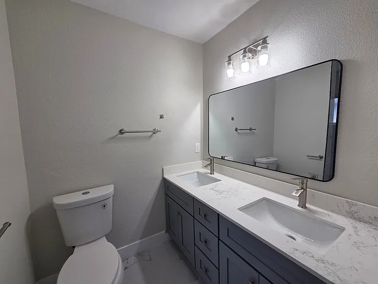 413 Sheila Ln — Photo 11