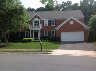 12915 Swedes St, Fairfax, VA 22030