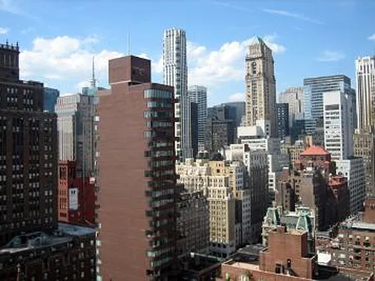 Sold by Corcoran | media 21