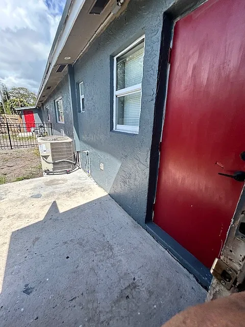1501 South K Street Lake Worth, FL 33460 - B — Photo 2