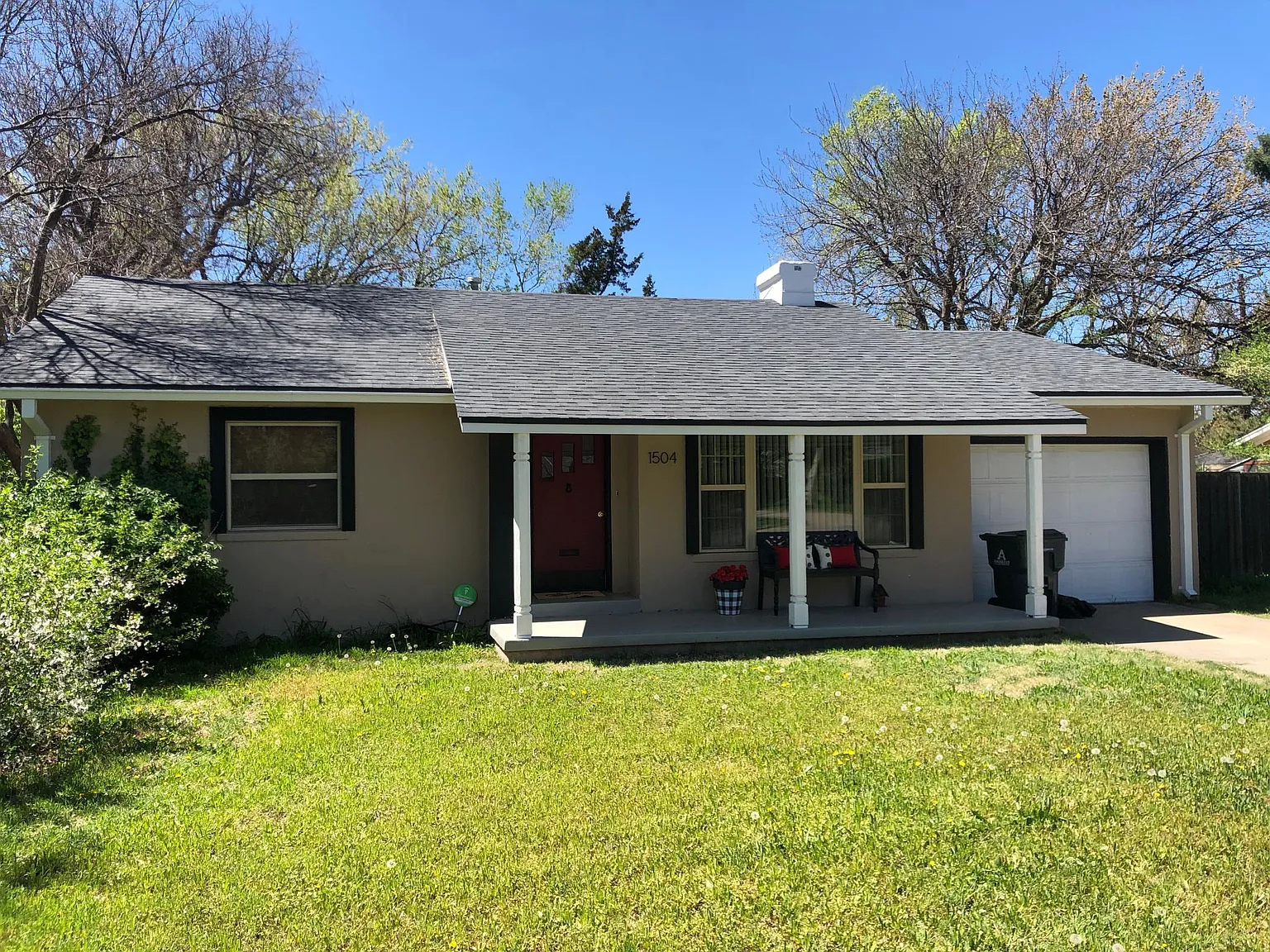 2 bed, 1277 sqft, $1,350 — Photo 1