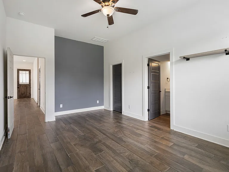 534 Rigsby Ave — Photo 13
