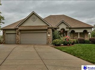 17414 Dayton Cir, Omaha, NE 68135