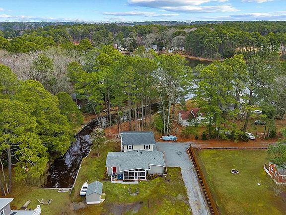 5th image of 12107 Angler Rd