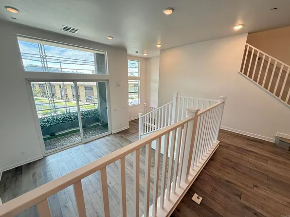 10472 San Diego Mission Rd #13, San Diego, CA 92108