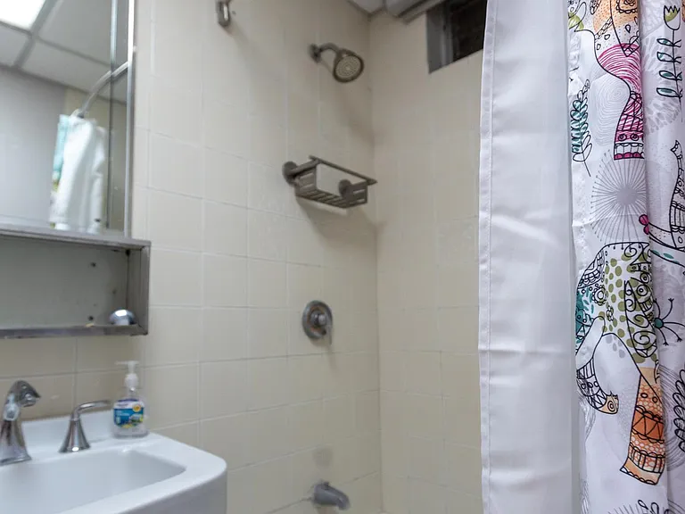 1131 Ashford #403 — Photo 8
