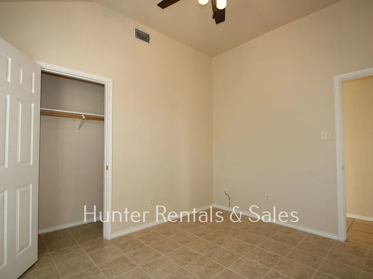 4403B July Dr — Photo 23