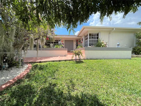 9760 SW 214th Ter, Cutler Bay, FL 33189