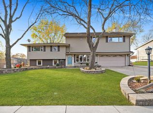 1532 Princeton Ln, Schaumburg, IL 60193