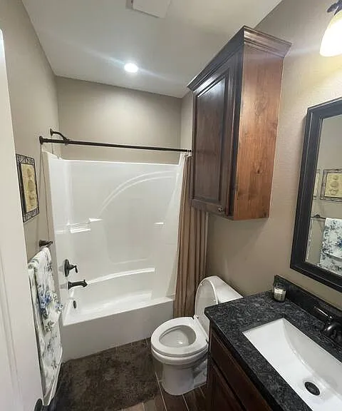 Elkhorn Dr — Photo 7