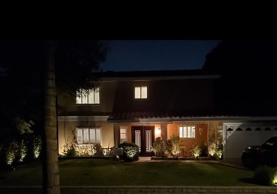 2nd image of 10122 Swinton Ave