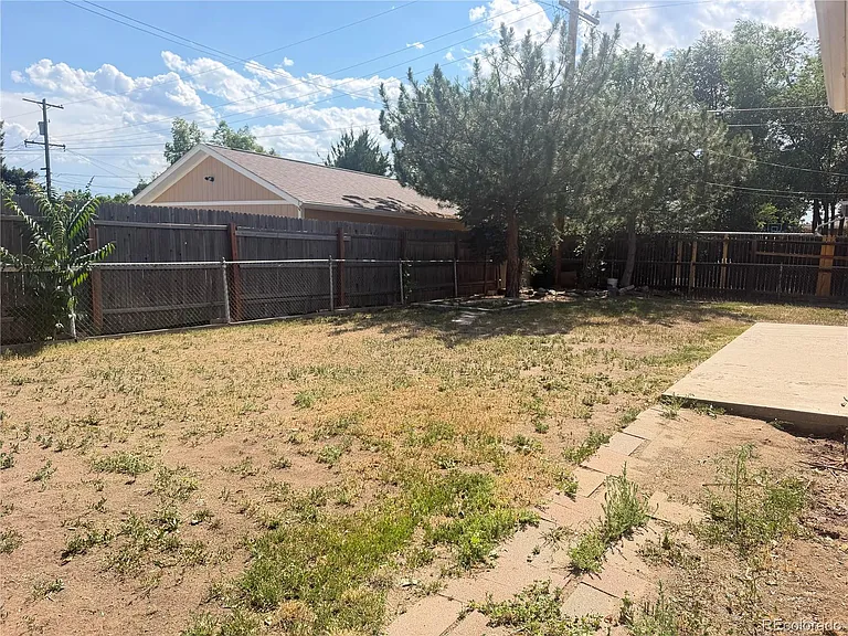 3470 W Arizona Ave — Photo 15
