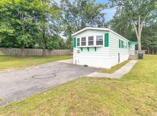 46 Contessa Dr, Springfield, MA 01119