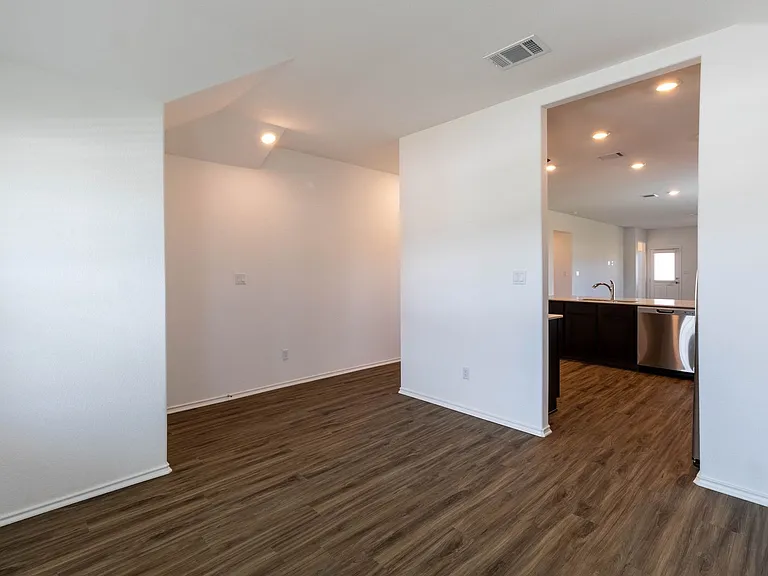 5601 Bellissima Way — Photo 9