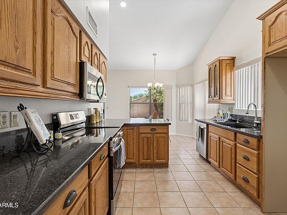 4th image of 2743 E CATHEDRAL ROCK Drive