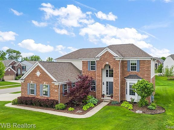 3rd image of 1250 Ardmore Ct