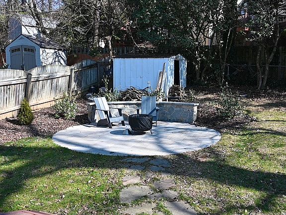 5th image of 7018 Aronow Dr