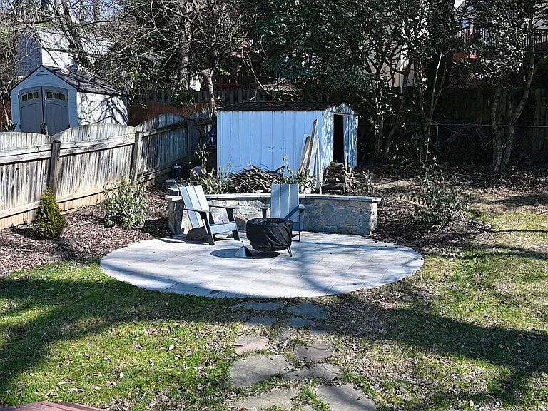 7018 Aronow Dr — Photo 5