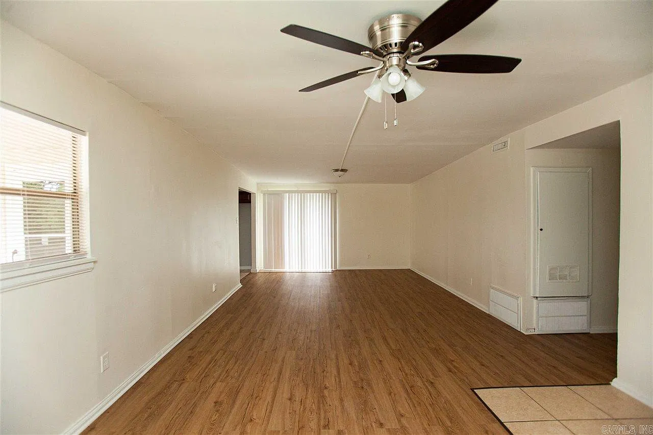 4 bed, 2.0 bath, 1495 sqft, $1,250 — Photo 4