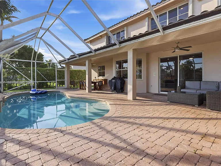 1419 Crossbill Ct — Photo 47