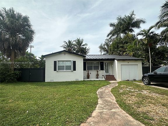 3rd image of 430 Forrest Dr