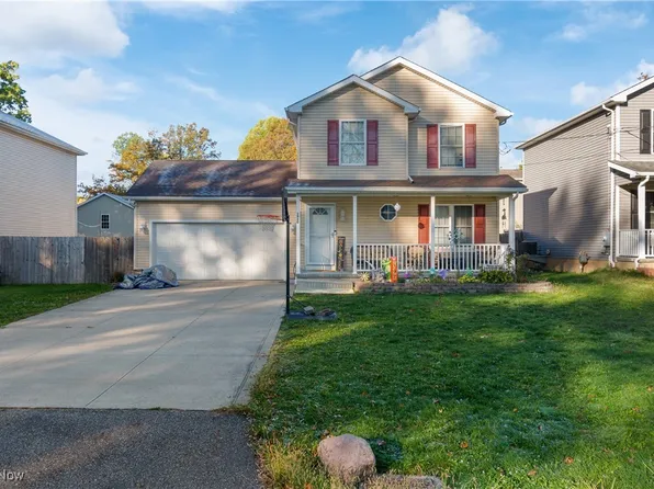 1860 Issaquah St, Cuyahoga Falls, OH 44221