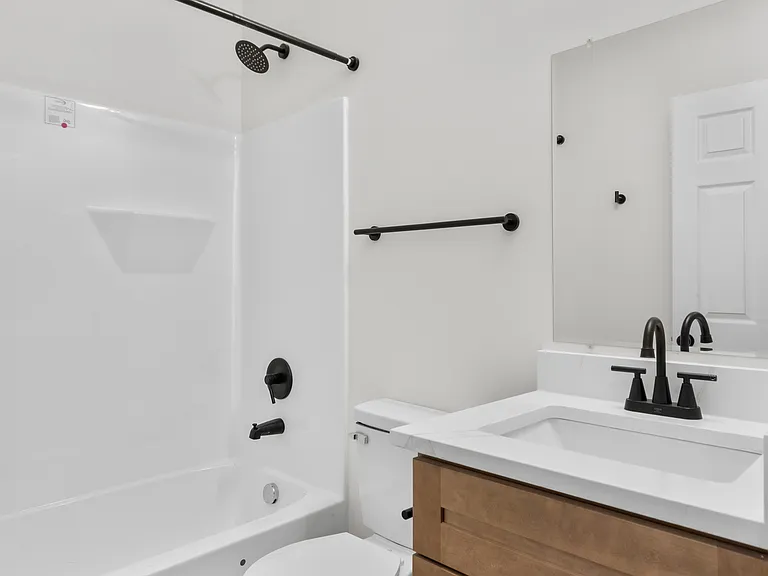 3253 Nebraska Ave #1 — Photo 5