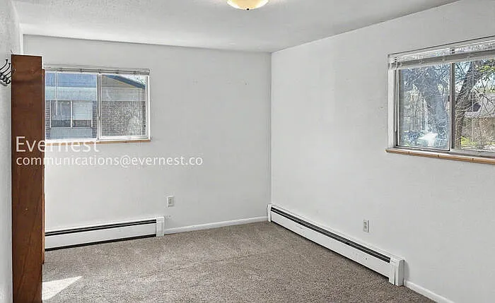 1305 Burton Ct #4 — Photo 19