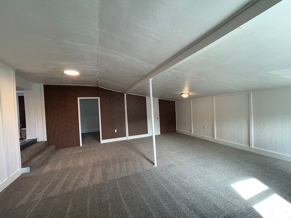 Building Photo 3