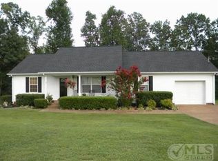 125 Carriage Way, White Bluff, TN 37187