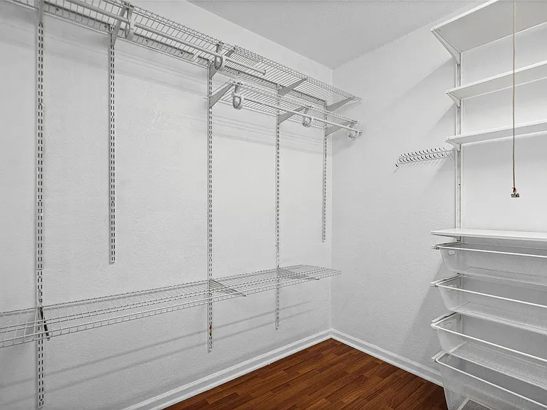 1504 Bridgeway Dr #B — Photo 20