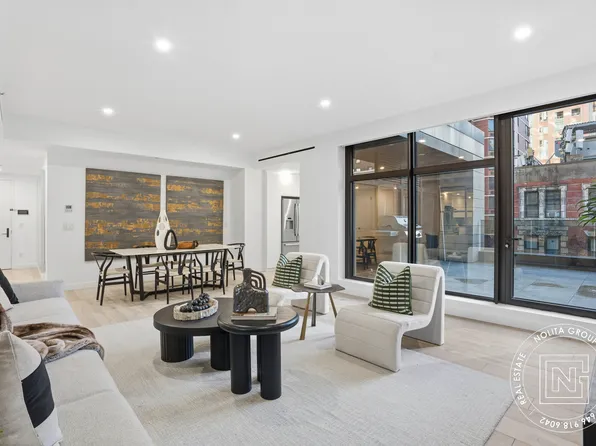 249 East 50th Street image 1 of 17