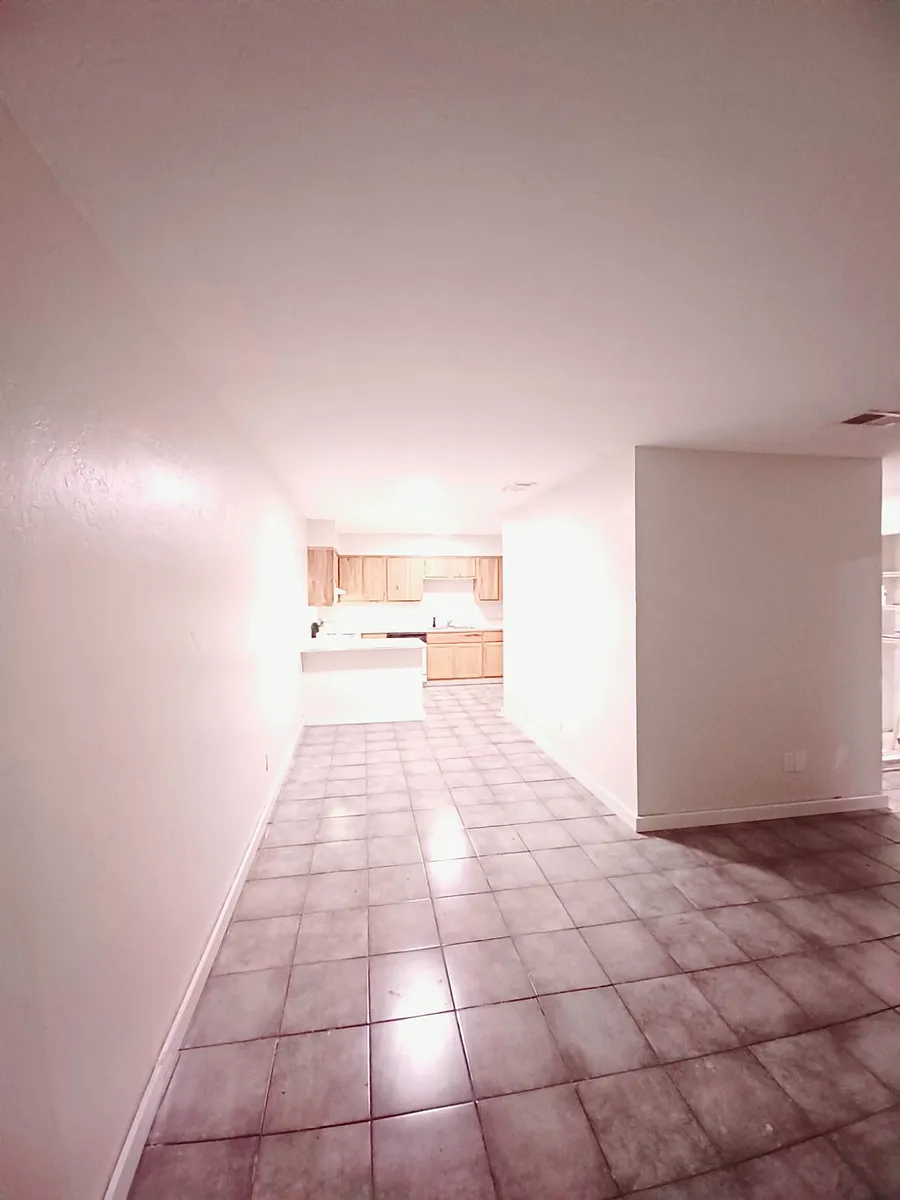 Building Photo - 5811 NW 23rd Ter #B