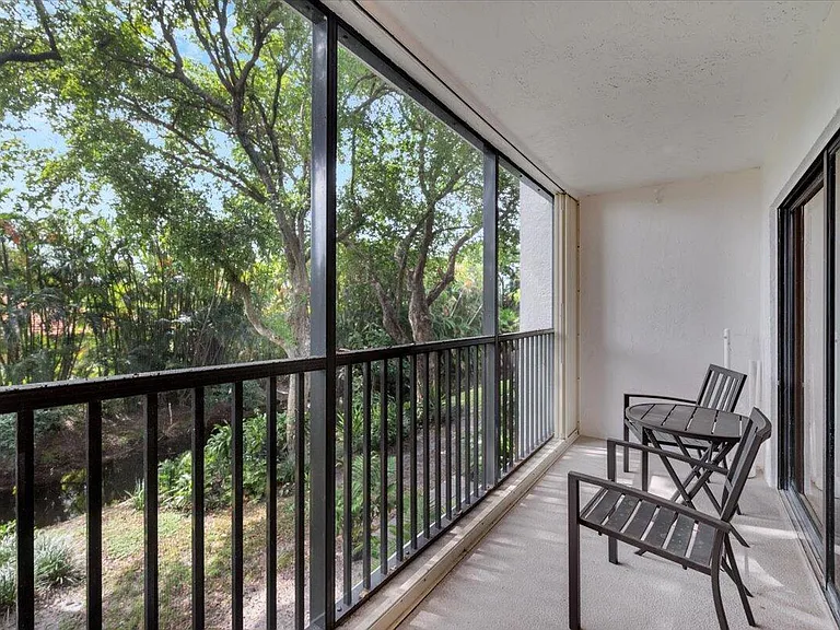 1605 S US Highway 1 #E201 — Photo 15