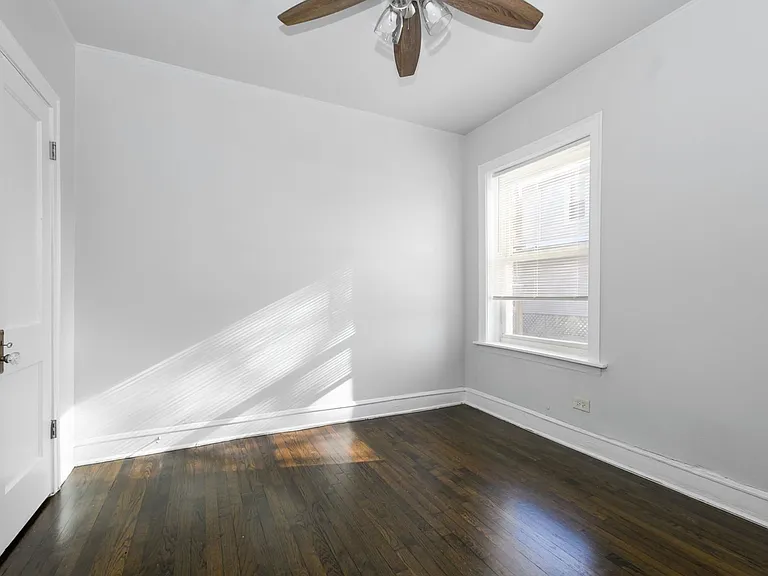 6602 S Francisco Ave — Photo 5
