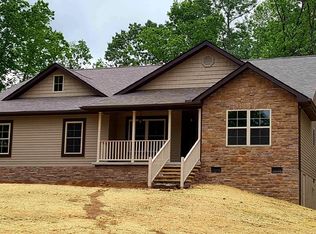 2408 Arrow Trl, Monterey, TN 38574