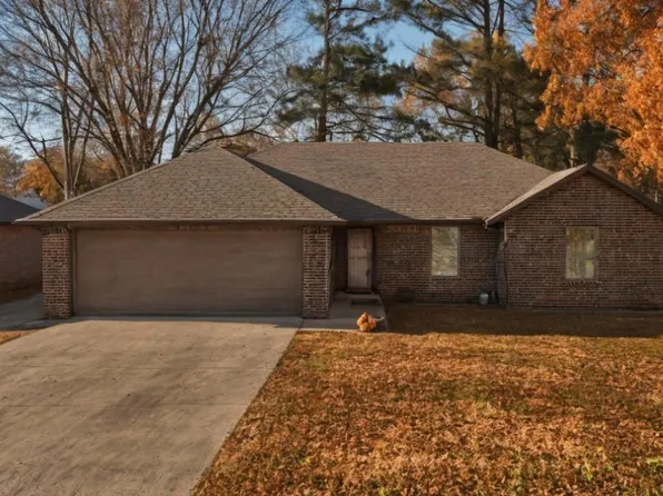 204 S Bernis St, Brookland, AR 72417