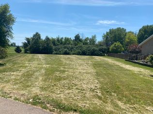 1904 Ethel Ct, Sandwich, IL 60548