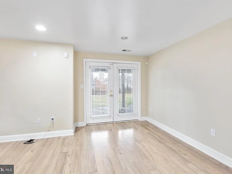 10103 Cotter Ct — Photo 11