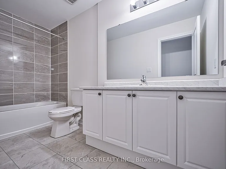 61 Kenneth Rogers Cres — Photo 32